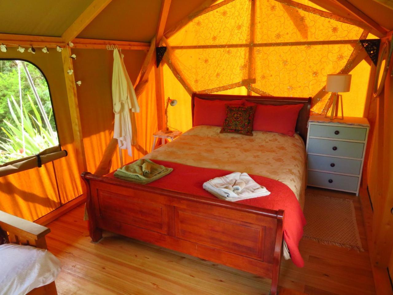Omarama Oasis - Permaculture Glamping Hotel Pohara Exterior foto