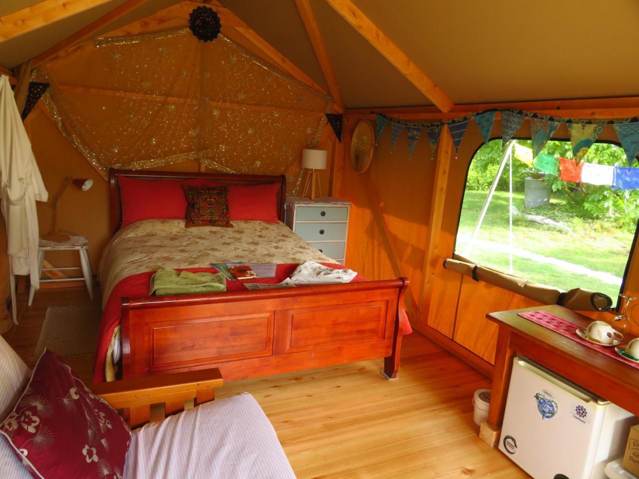 Omarama Oasis - Permaculture Glamping Hotel Pohara Exterior foto